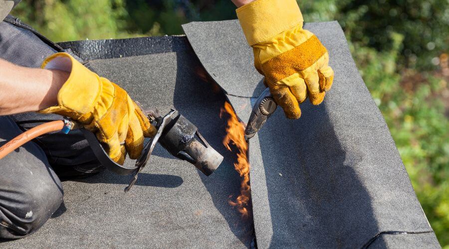 Expert Emergency Roof Repairs services in Pennville, IN